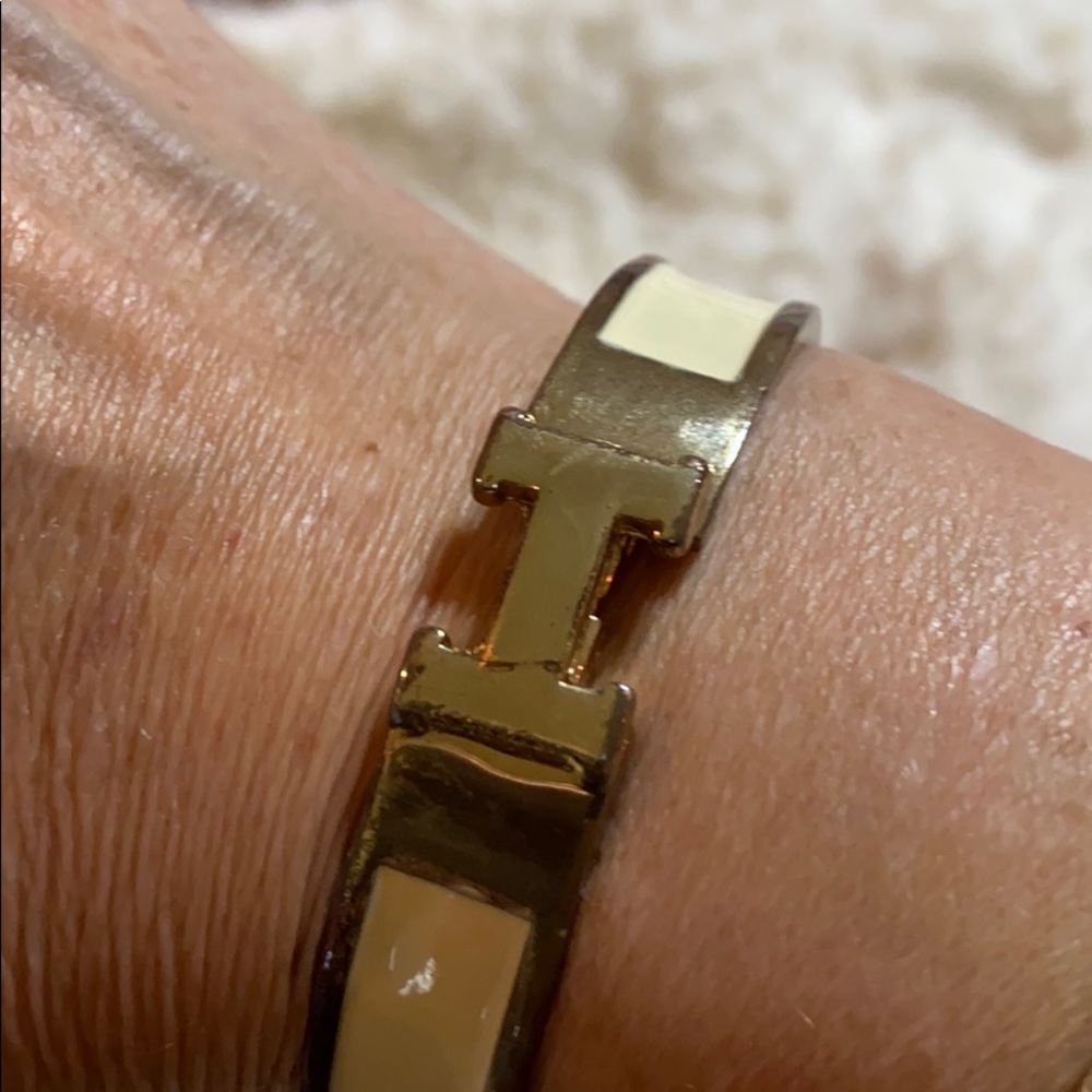 Hermès Like Bracelet. A bit faded.